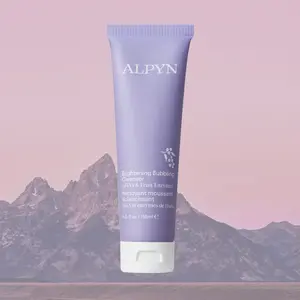 Brightening Bubbling Facial Cleanser with AHAs for Glowing Skin