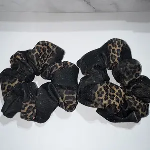 Black/Leopard - scrunchie or headband