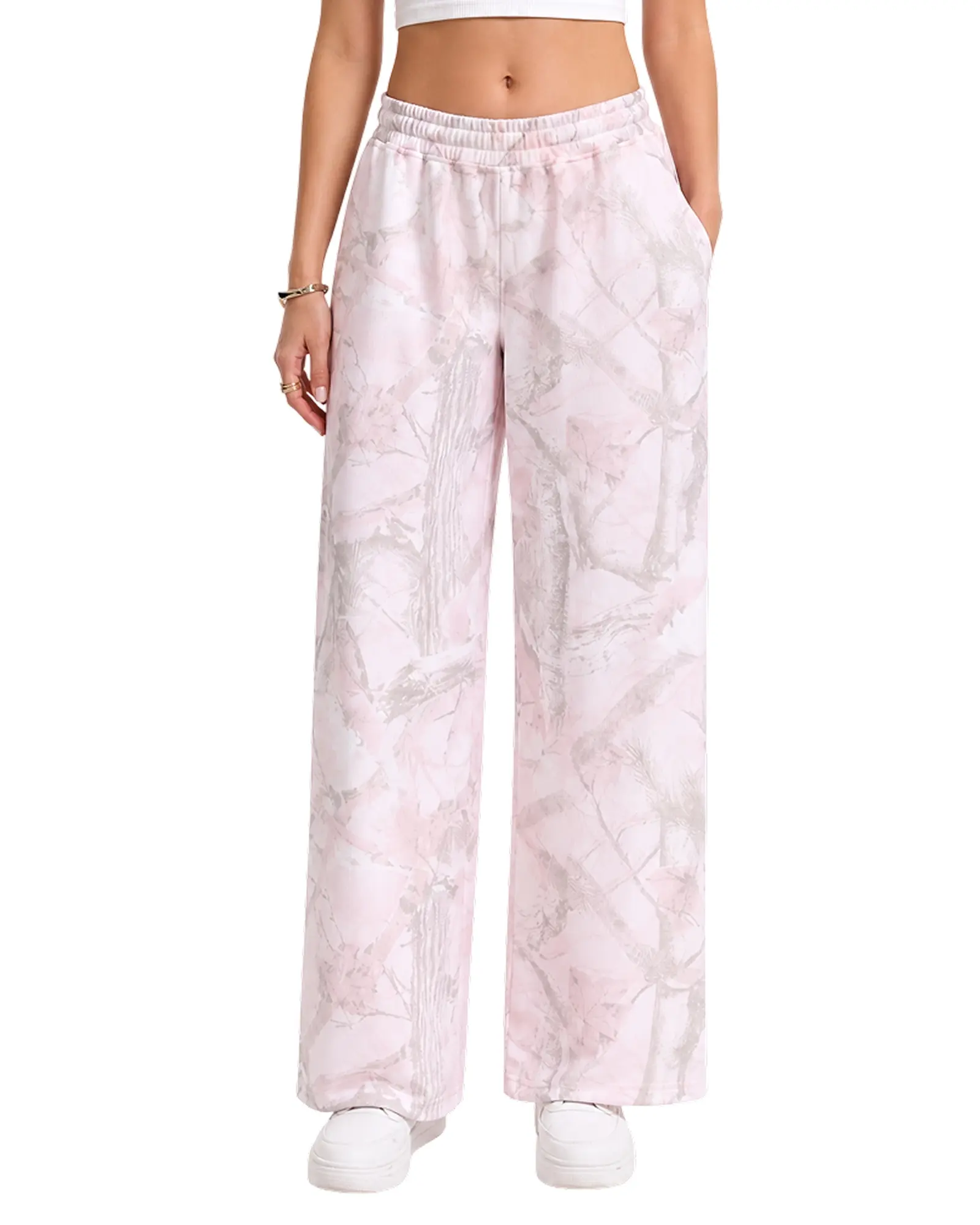 APUYO Women's Chic Oversized Camouflage Pants, High-Waisted Wide Leg Cargo Style in a Soft Cotton Blend with a Flowy Drape, Activewear, Camo Style Pants, Functional Pockets, Seamless, Slight Stretch, Tree Bark Camo, Wrinklefree Drape, Elegant
