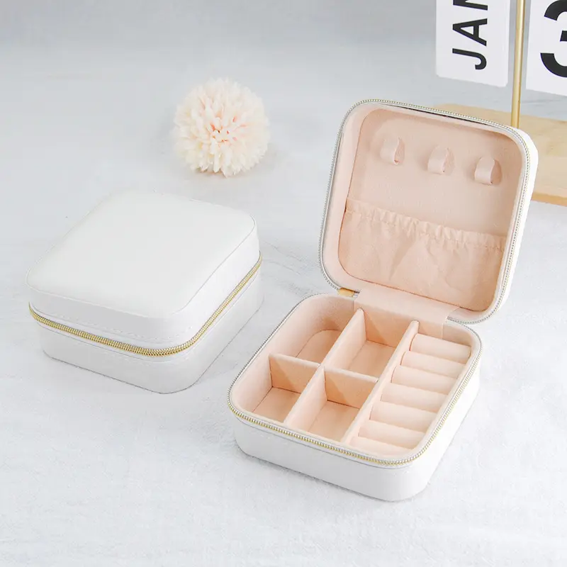 PU Zipper Style - Gold Chain with White Edge