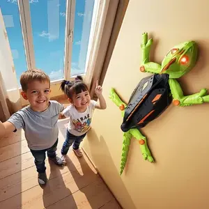 Wall Crawler Gecko, Remote Control Toy, ElectricLizard Toy with LED Glowing Eyes, 360° Spin,Halloween and Christmas STEM Tech Toy Gift foorKids Gift Idea,, Cool Gifts, Family Fun boys toysage 4-6 cool toys toys for 8 year old boy wall crawler gecko