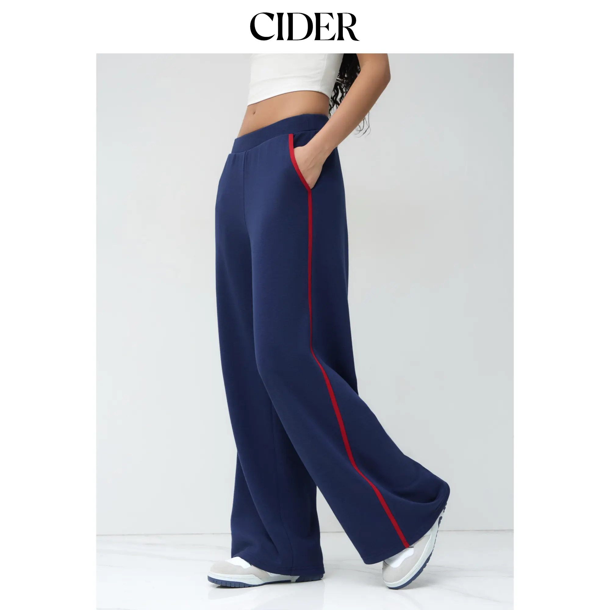 Cider Comfy Style Sweatpants for Women, Cool and Casual Solid Knit Straight-Leg Trousers with Elastic Waist and Contrast Side Stripe, Comfy Style Pants, Cool And Casual Pants, Basic, Mid Waist, Casual Wear, Knitting