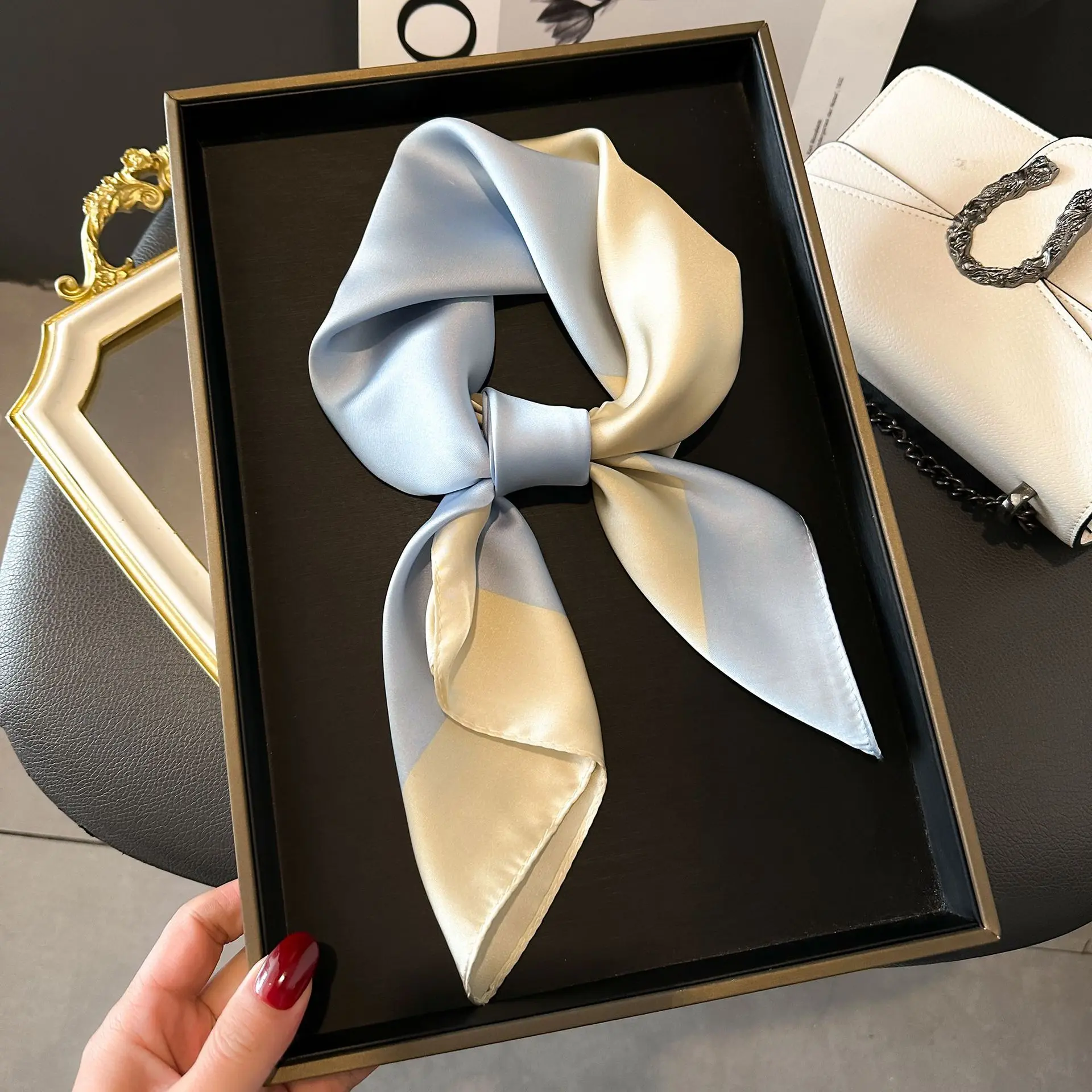 A0017  Two tone color blocked blue coffe