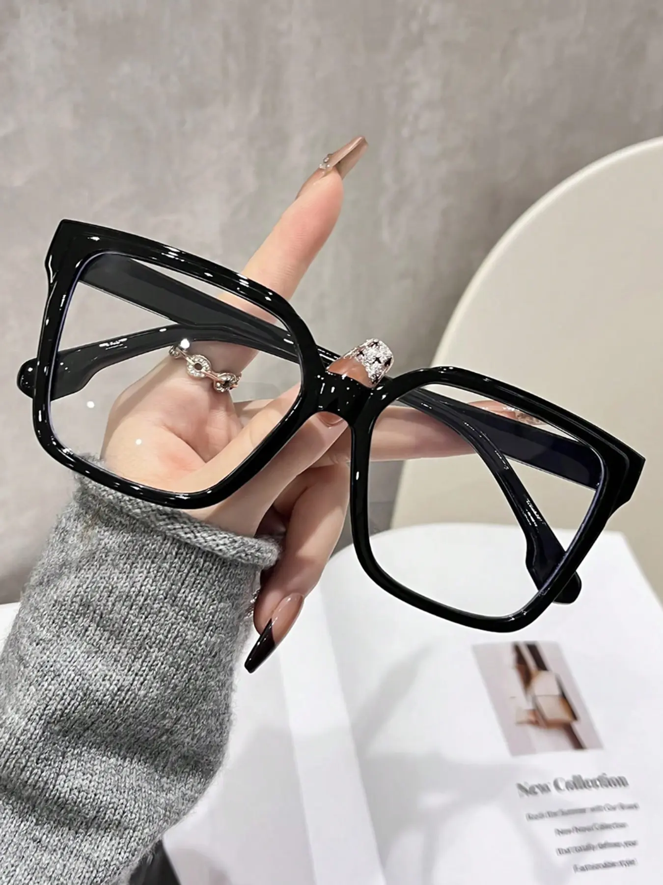 Women's Plastic Oversized Square Frame Glasses, Stylish Square Frames, Fashionable Casual Style, Durable PC Lenses for Show Activities, Trendy Casual Glasses, Fashion Eyewear