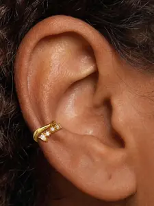 Single Gold-Tone S925 Sterling Silver Ear Cuff Design with Sparkling Marquise-Cut Zirconia — A Stylish & Luxurious Trendy Ear Accessory, Perfect for Both Parties and Daily Wear, Making It an Ideal Holiday Gift.