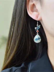 New Chinese style water drop pearl blue and white porcelain color scheme earrings blue long fringed ancient Hanfu cheongsam earrings