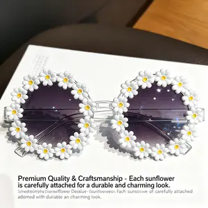 3 Packs Daisy Flower Sunglasses Daisy Shape Round Glasses Novel Floral Party Sunglasses Eyewear for Women and Girls Gift  UV 400 Protection for Outdoor Beach (Assorted Color)