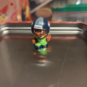 TeenyMates series 12 Kenneth Walker lll #9