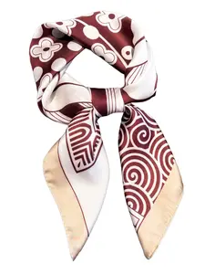 Geometric Pattern Square Silk Scarf, Fashionable Soft Lightweight Scarf for Women, Casual Versatile Scarf for Daily Wear, Fashion Accessories for All Seasons