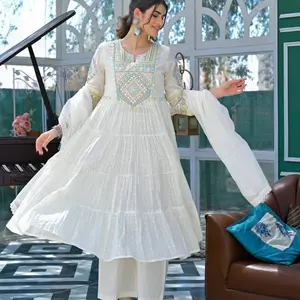White cotton dress with handwork