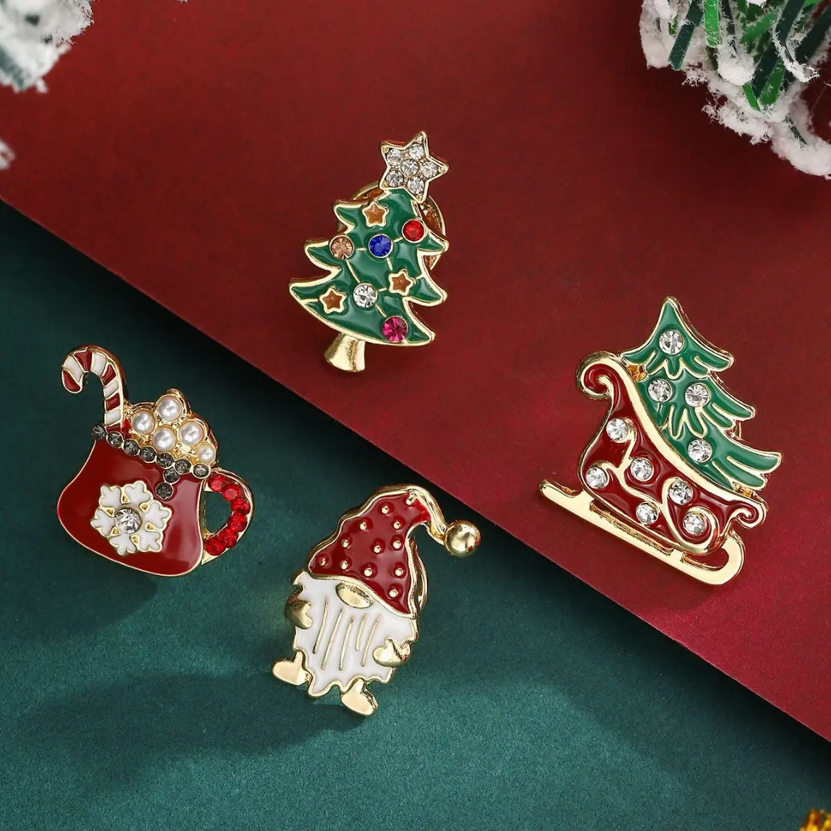 Christmas Holiday Decorations Enamel Brooches Lapel Pins for Women Girls, Santa Sleigh Candy Cane Snowflake Pearl Shawl Pin Hat Jacket Jeans Backpack Jewelry Gift Set