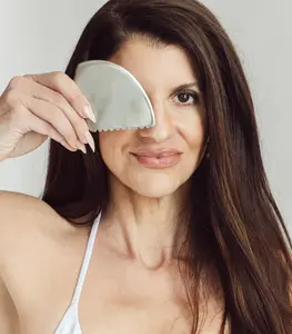 GODDESS PLATINUM FACE GUA SHA