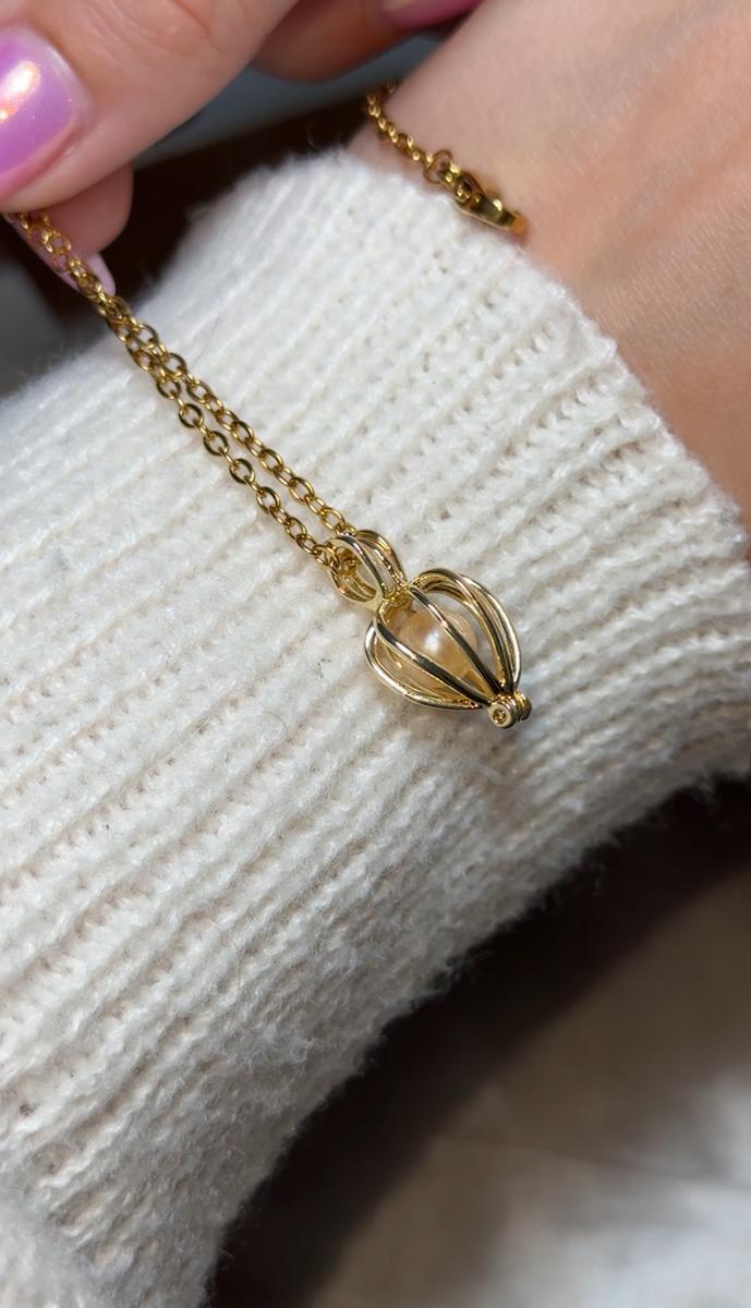 Item: gold plated wish pearl necklace