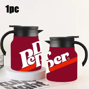 1pc 34oz Stainless Steel Insulated Tumbler – Classic Wine Red (Dr Pepper Edition) – With Handle and Removable Strainer – Large Capacity Water Bottle – Ideal for Outdoors, Gym, and Indoor Use – Unique Gift