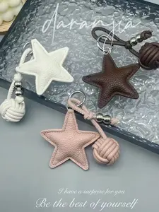 Minimally Textured Leather Star Pendant - Pu Leather Pentagram Paired With Woven Rope Ball, Gentle Healing And High-End Feeling Are Versatile Items That Enhance The Atmosphere Of The Bag | Niche High-End Star Pendant|Keychain|Bag Charm Decoration Pendant