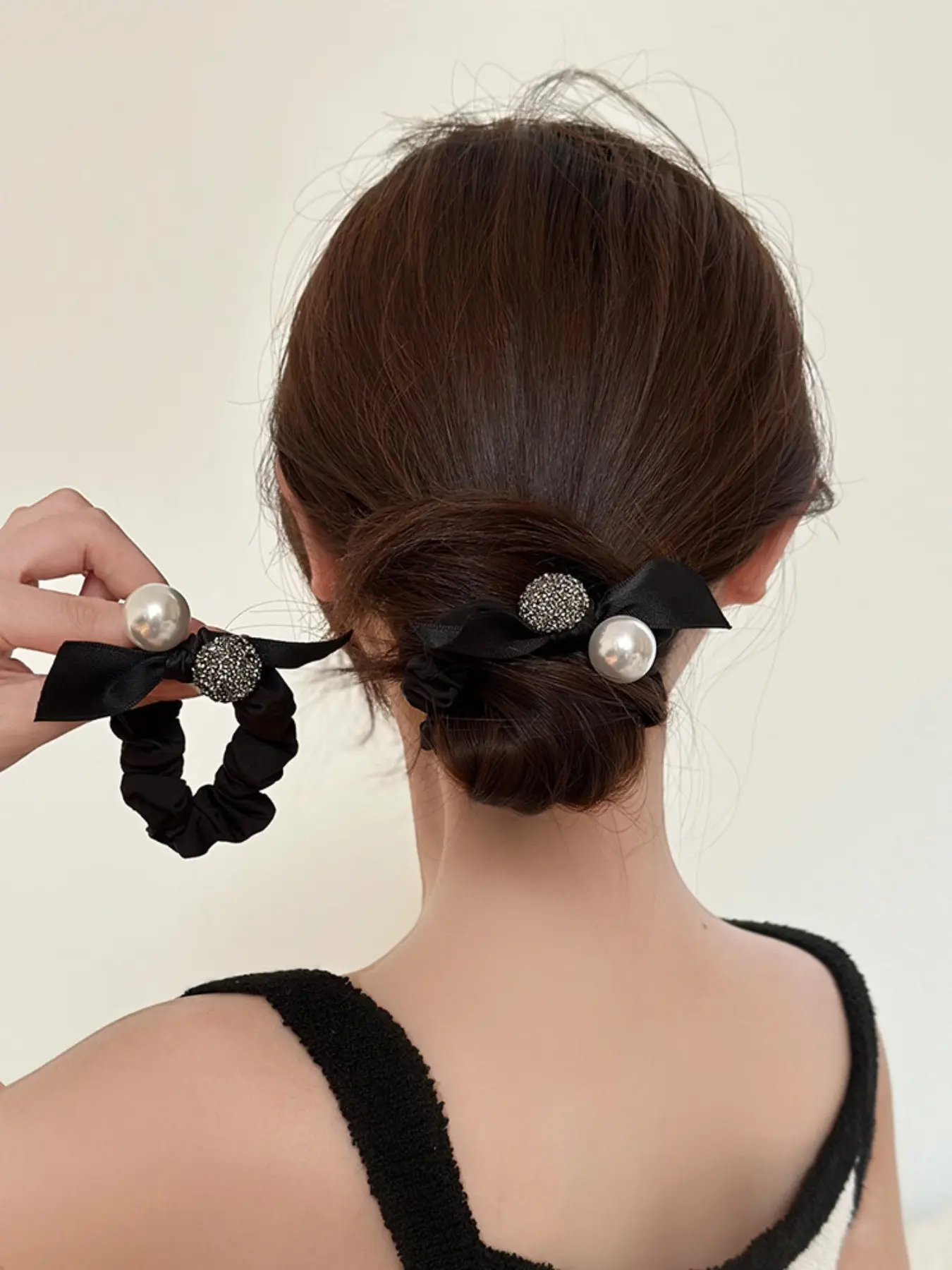 1 Pearl Black Hair Tie - Everyday Hair Styling Perfect for 