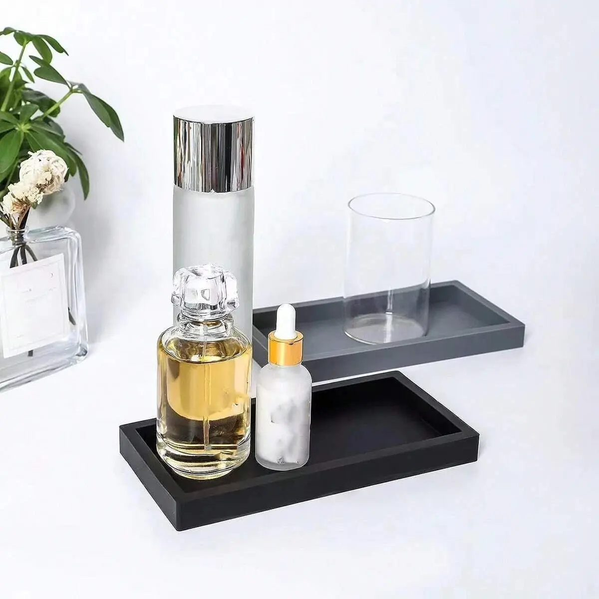 Multifunctional Silicone Makeup Tray, Bathroom and Vanity Organizer, Stores Soap, Shampoo, Perfume, Jewelry, Back-To-School Essential