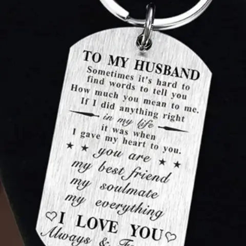 2024 New Style Stainless Steel Keychain, Personalized Heart Tag, Husband Anniversary Keychain Gift From Wife, Husband Birthday Wedding Anniversary Romantic Engraved Gift