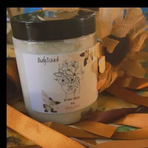 Pretty Peach Body Scrub