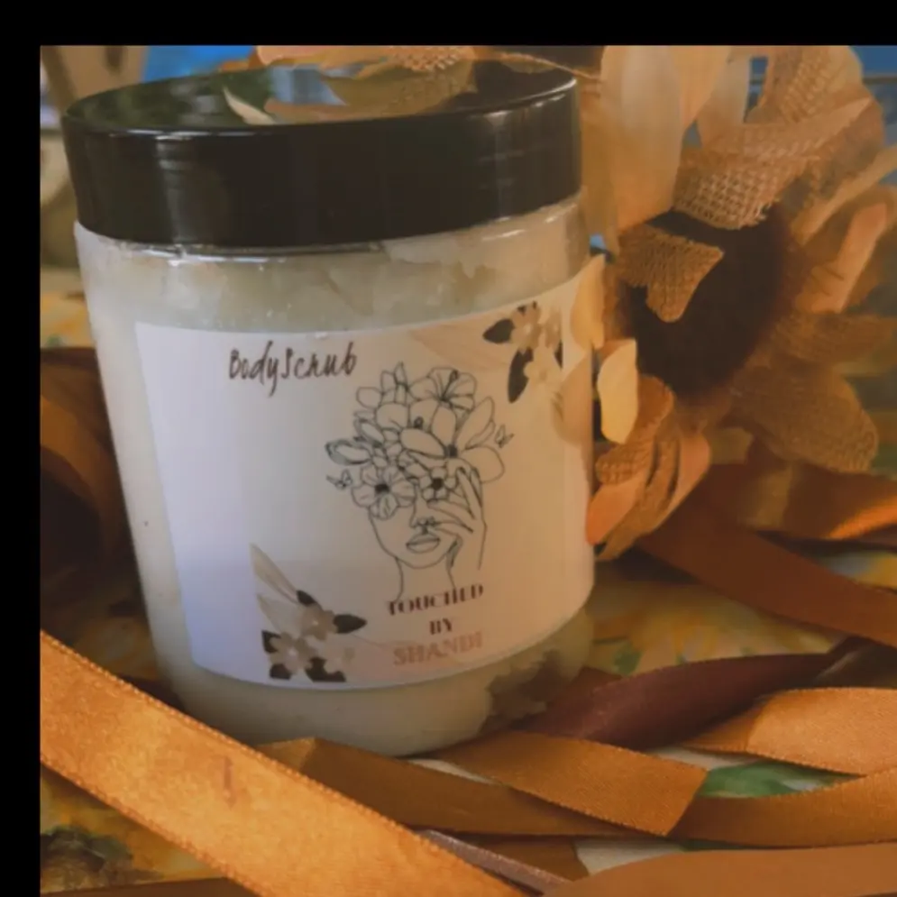 Pretty Peach Body Scrub