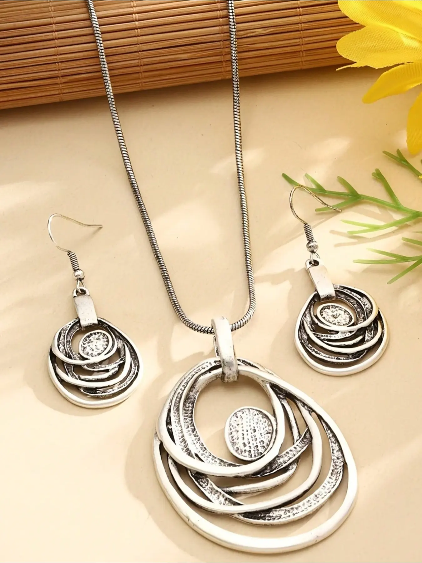 Bohemian Style Women's Geometric Fashionable Boho Jewelry Set, Multi-layer Circular Pendant Necklace, Retro Minimalist Earrings, Perfect for Daily Wear, Vacation and As A Holiday Gift.