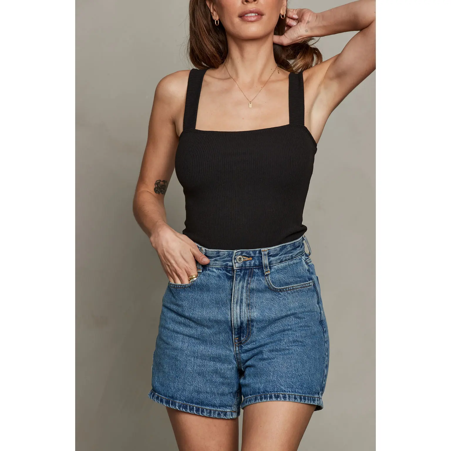 Aura Rib Tank Top - Black