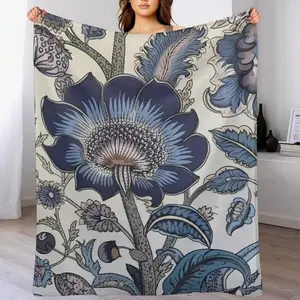 Oriental Toile Chinoiserie Soft Luxury Flannel Blanket Navy Blue And White Floral Throw Blankets Vintage Chinoiserie Blue Flower Blankets For Bed Cozy Decorative Blankets & Throws 50x60in