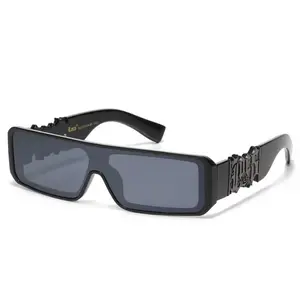 Locs Sunglasses Gold Logo with Black Frame and Durable Design Locs Sunglasses Gold Logo with Black Frame and Durable Design