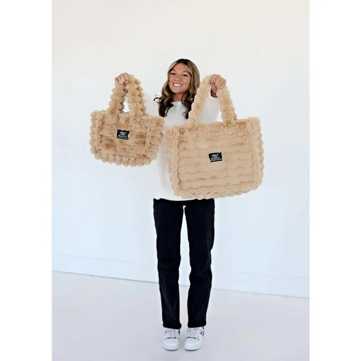 Annie Ripple Ecru Women's Casual Trendy Handbag - Small to Large Size, Magnetic Closure, for Casual Commuting & Daily Use