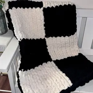 Checkered Chunky Blanket