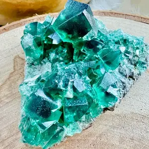 Natural Green Fluorite Mineral Specimen Emerald Crystal Cluster Transparent Quartz Inclusions Bohemian Style Collection Home Office Decor Gift figurine