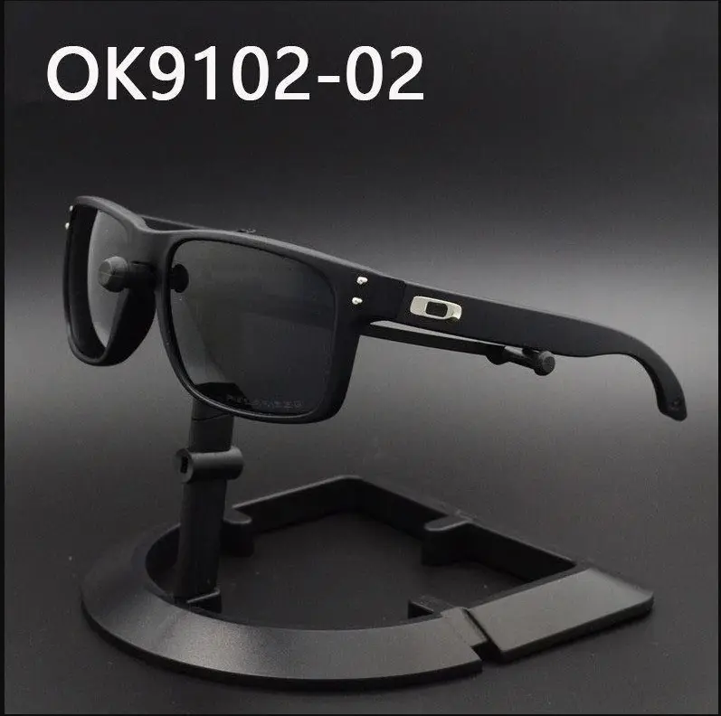 Hoolbrook Polarized Sunglasses Matte Black Frame Dark Smoke Lens UV400 Men’s Driving Travel Outdoor Shades