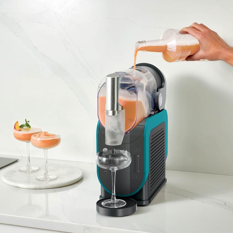 Ninja Slushi™ Professional Frozen Drink Maker