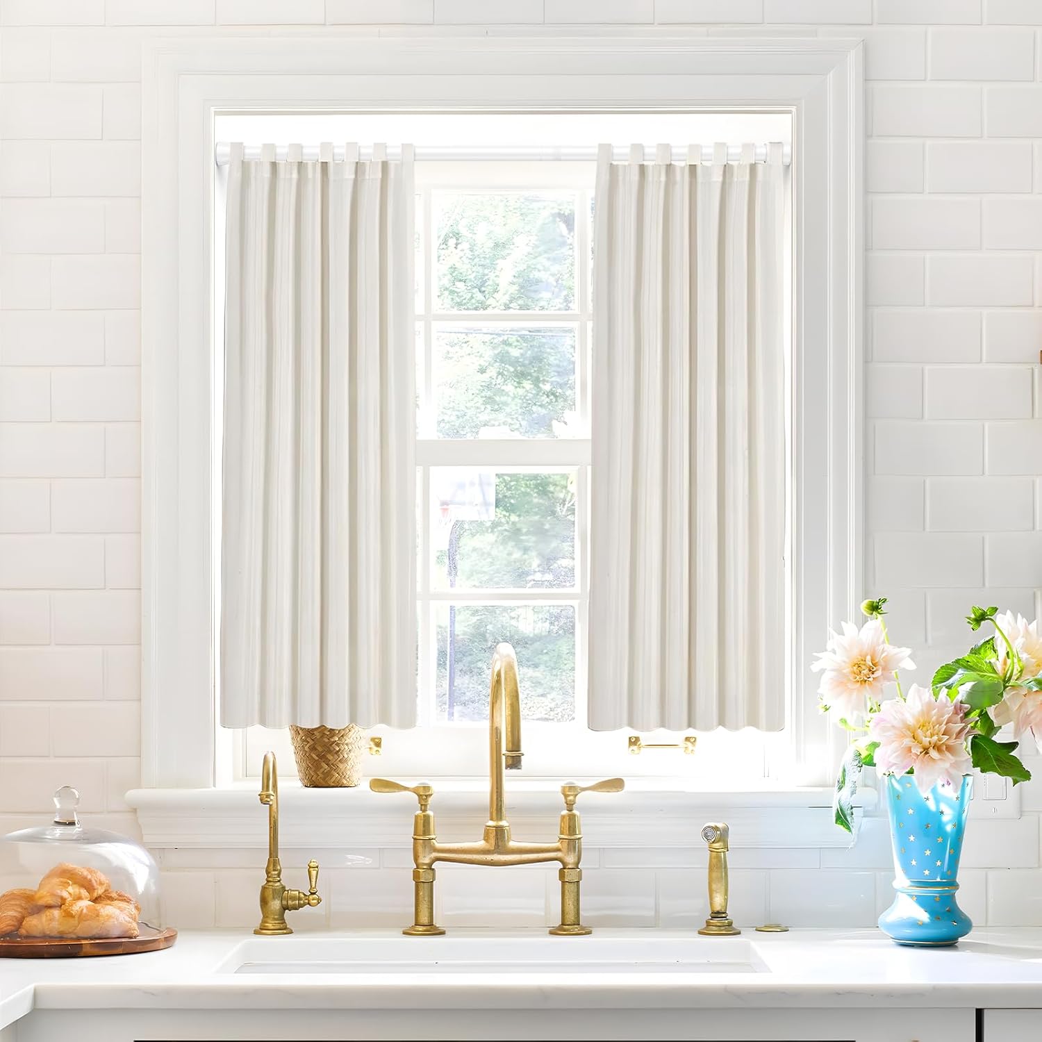 2/4 pcs Telescopic Retractable No Drill Tension Curtain Rod Shower Curtain Rod Kitchen Rod for Hanging Cloths Kitchen Utensils – Adjustable, Durable, and Easy to Install