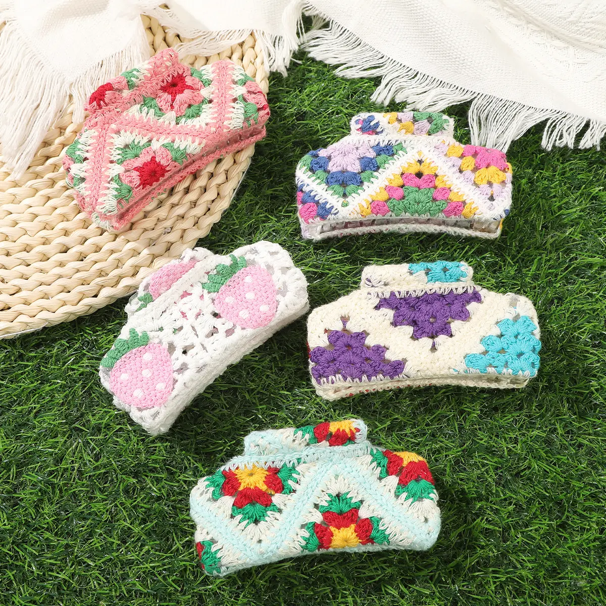 Large Crochet Flower Strawberry Hair Claw Clips, Non Slip Strong Hold Jaw Clips, Practical Knitted Hair Accessory, Stable Styling Ornament for Thick Hair Daily Hairstyle Fixing,summervibes