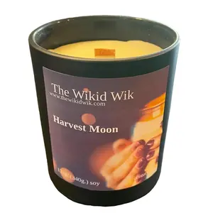 Harvest Moon - Scented Soy Candle...Warm, cozy, and softly spiced — like an autumn evening under a glowing moon.