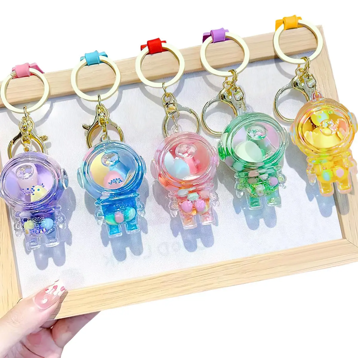 Wristlet Strap Acrylic Quicksand bottle Astronaut Key Chain For Car Key,ID Badge,Wallet, backpack,cute Dolls,pendants,car key,Valentine's Day gift
