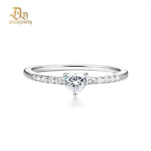 Delzzad 14k Gold-Plated Chic Iced Out Heart Ring Lab-Created Moissanite Ring S925 Sterling Silver/Copper Moissanite Jewelry Perfect Christmas Gift