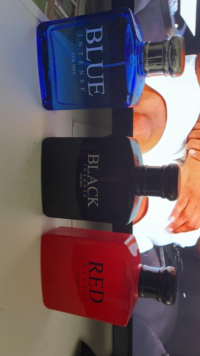 Item: 3-piece large gift box