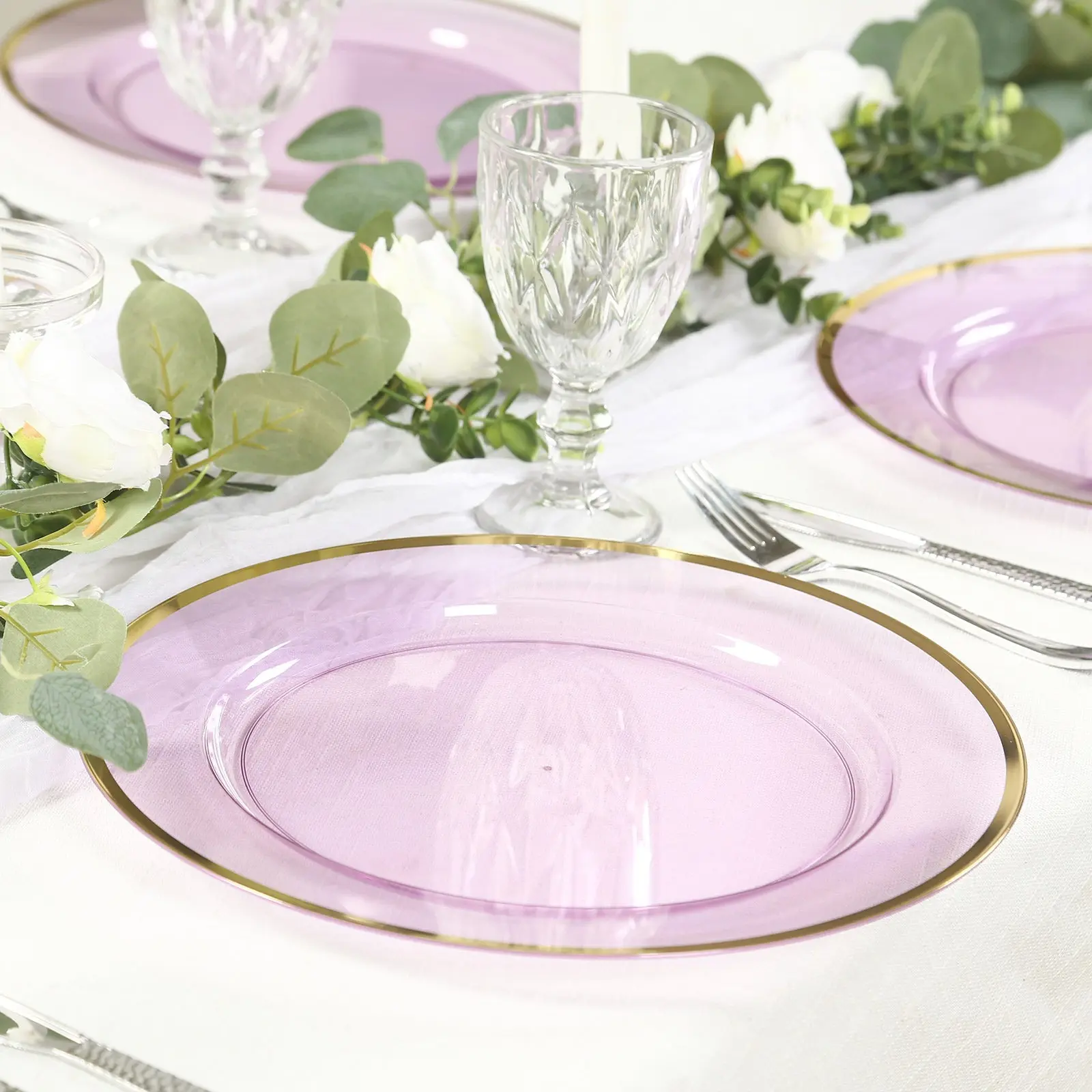 10-Pack Purple Economy Plastic Charger Plates with Gold Rim, 12" Round Transparent Dinner Chargers for Party, Wedding Kitchenware Tabletop Decor, Purple Plates