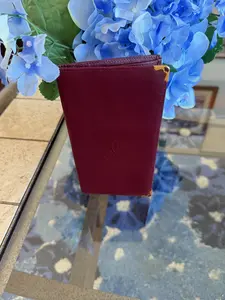 Pre-owned Cartier Leather Bifold Wallet Burgundy in Beautiful Condition