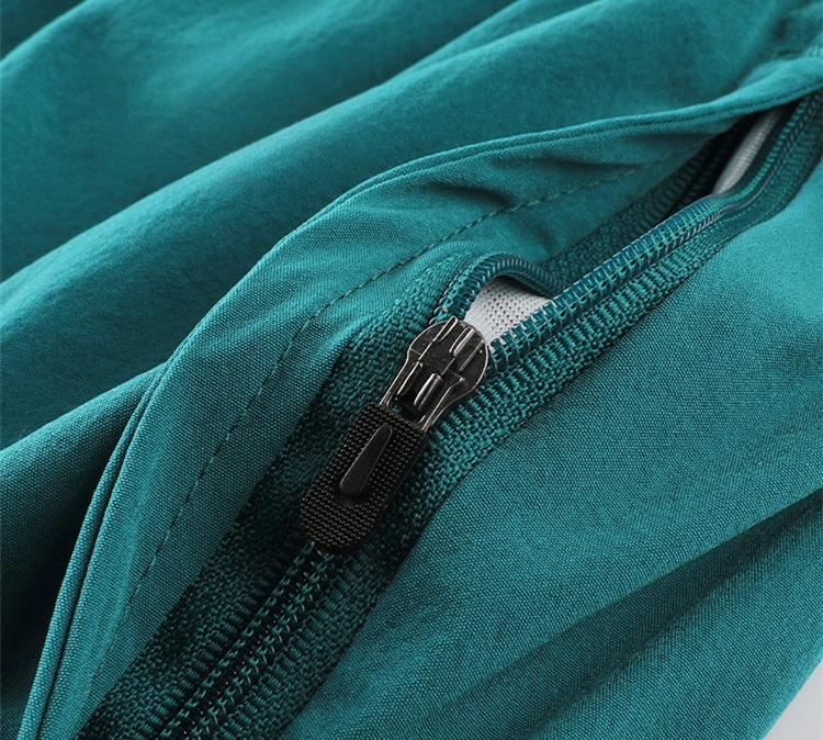 Men’s summer lightweight ice silk casual shorts, loose fit, quick-drying—ideal for running, fitness, swimming, and training; available in multiple colors, versatile and comfortable.