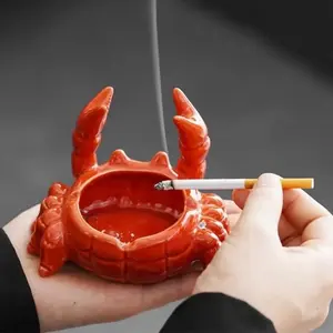 Cute Ceramic Crab Ashtray with Lid, Windproof Indoor Outdoor Ash Tray, Creative Home Office Decor & Unique Gift for Smokers