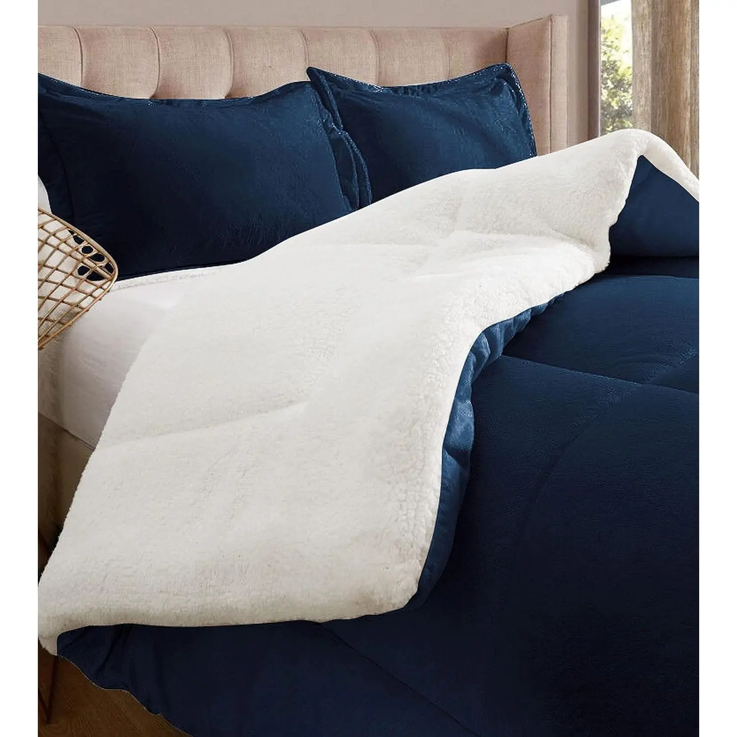 Super Sherpa Comforter 2-Premium Quality, Heavy Weight Down Alternative Micro-Suede, Sherpa Comforter, Twin, Midnight Navy
