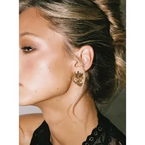 Eliette Heart Earrings Gold