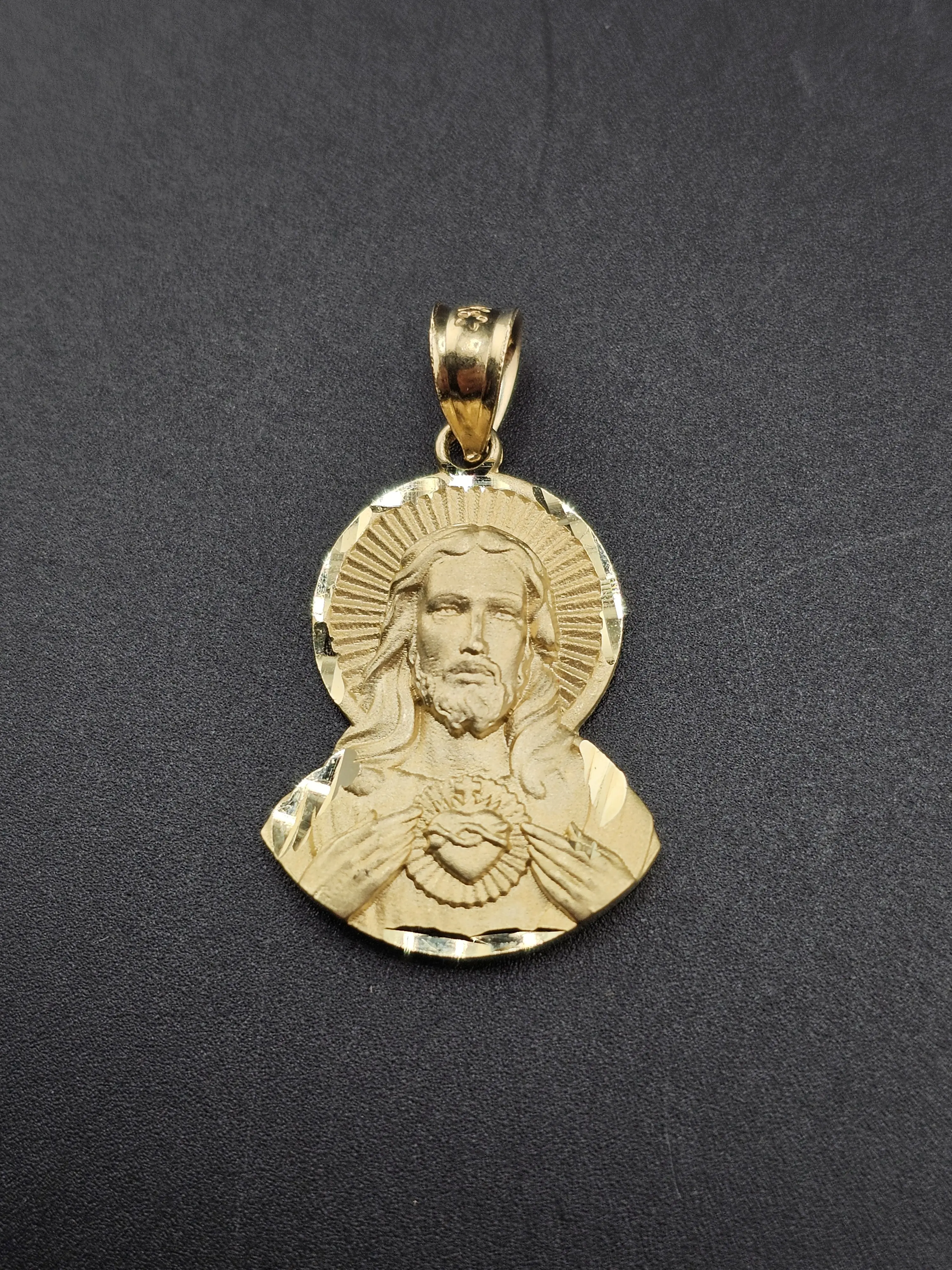 14K Gold Pendant - Jesus 14K Gold Pendant - Jesus