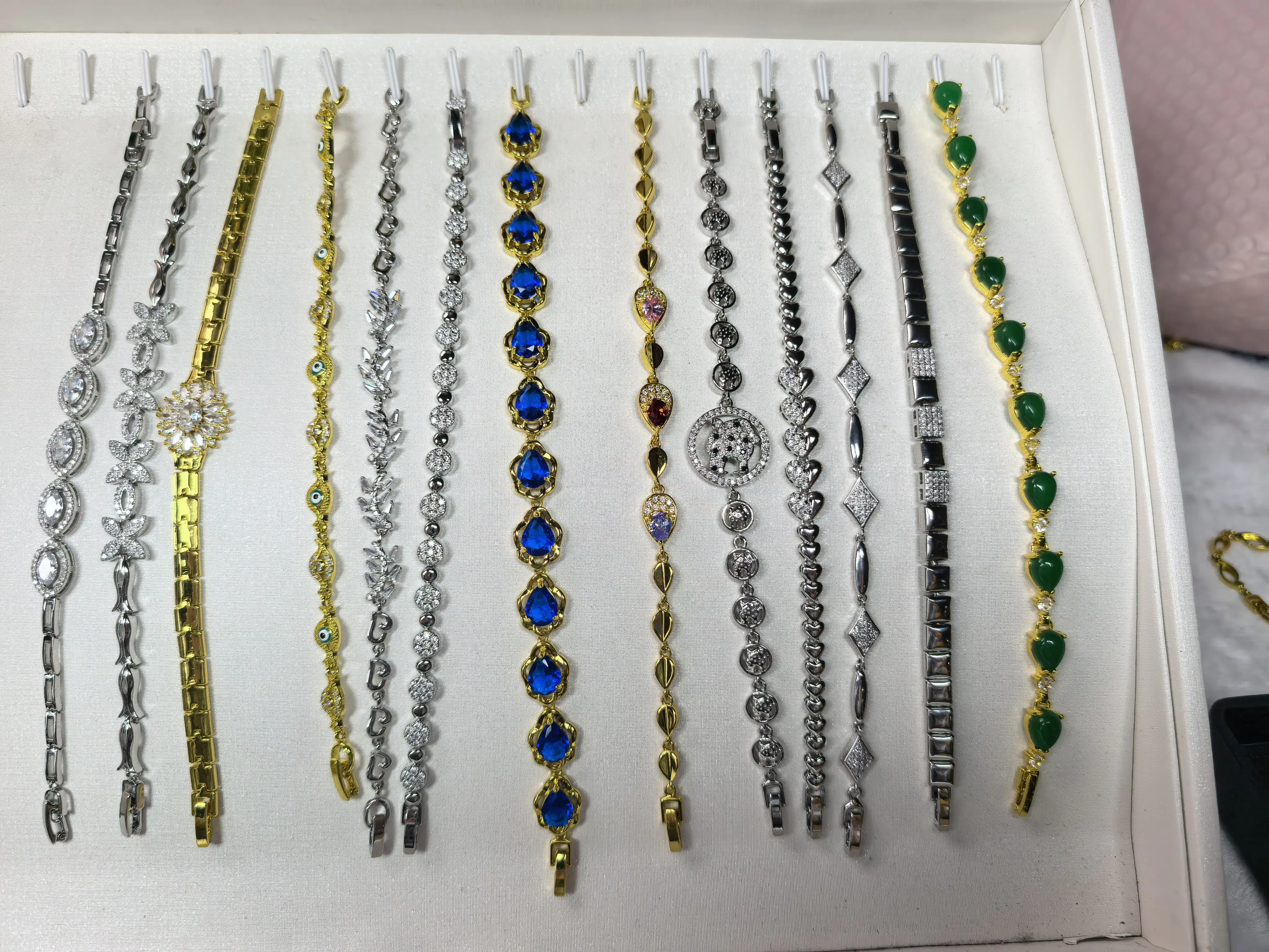 Zircon bracelet