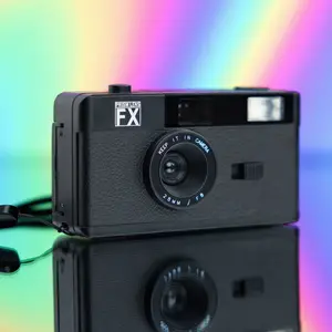Reloadable 35mm Film Camera + 3 Magnetic FX Filters