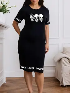 【Plus Size】 Skull Print Round Neck Dress, Fashion Casual Crew Neck Short Sleeve Dress for Daily Outdoor Wear, Women Plus Clothing for Summer, Halloween