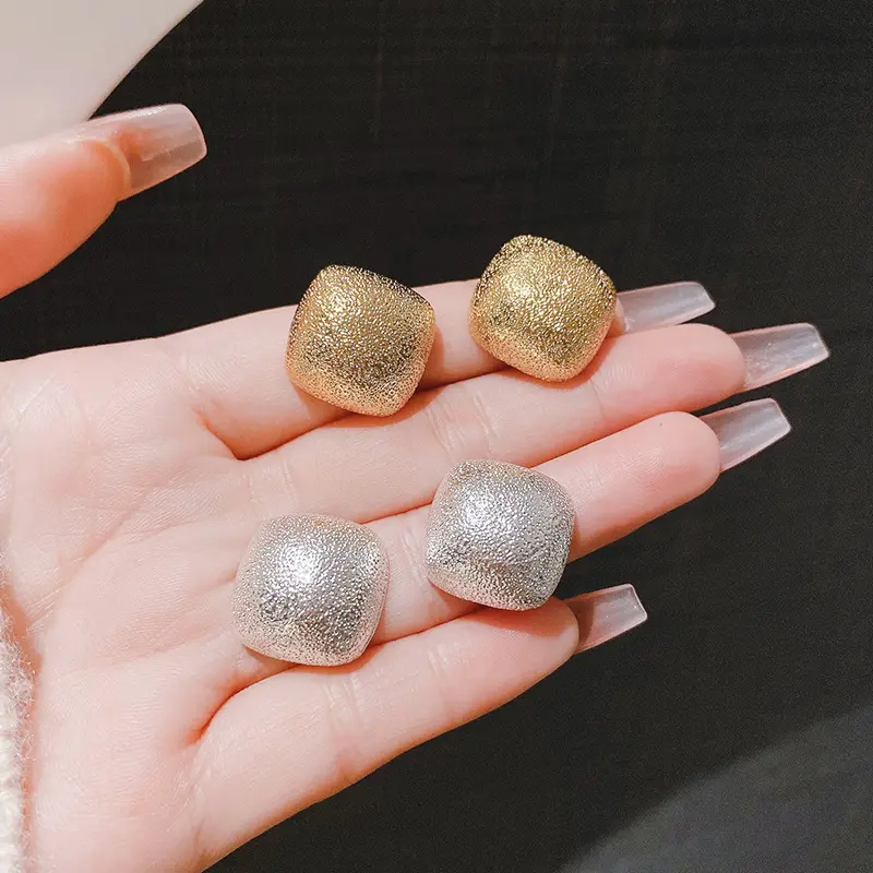 Light Luxury Fashion Simple Metal Frosted Face Square Earrings - Match Temperament Personality Atmosphere, New Trendy Earrings